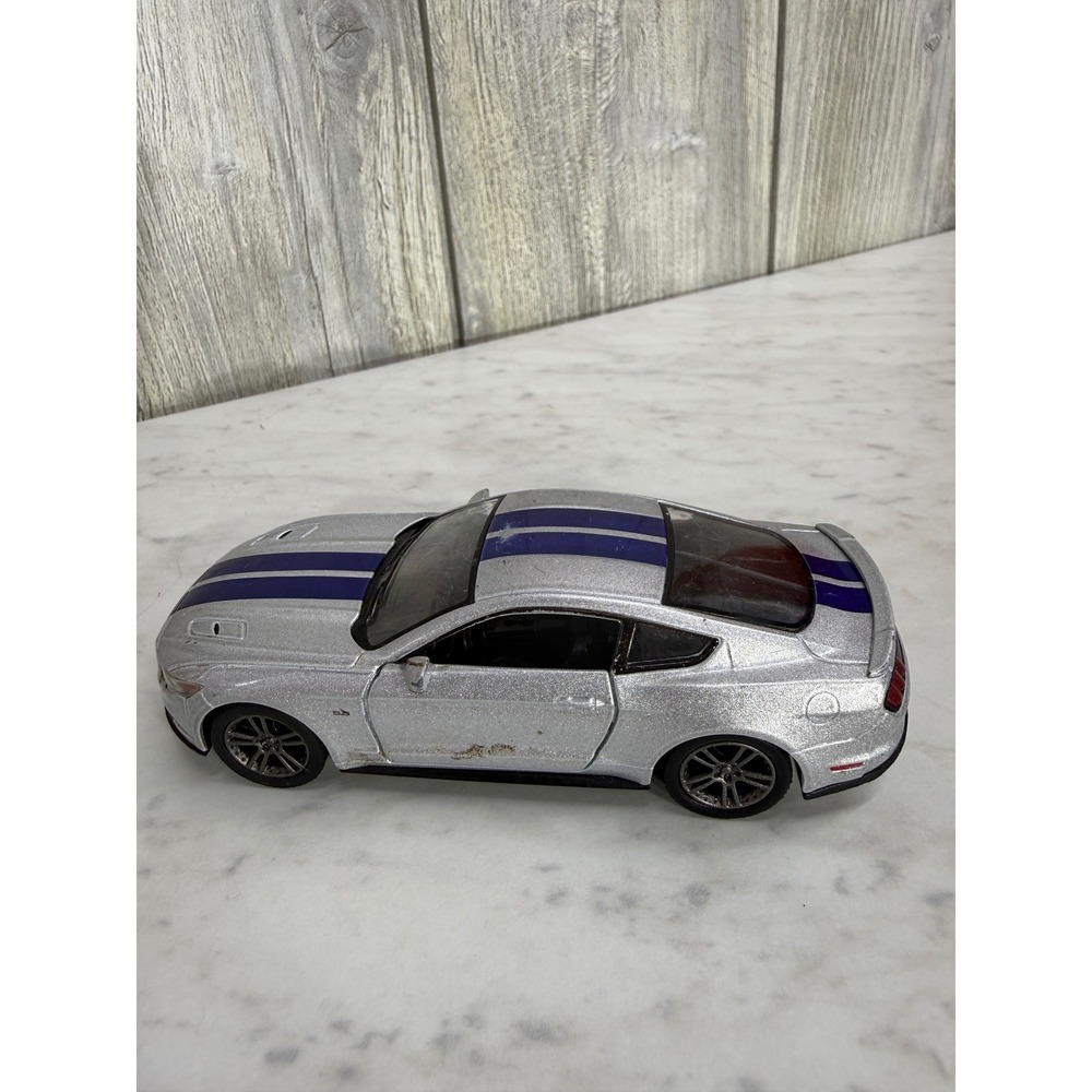 Kinsmart 2015 Ford Mustang GT Silver Blue Stripes 1/38 Diecast Car KT5386